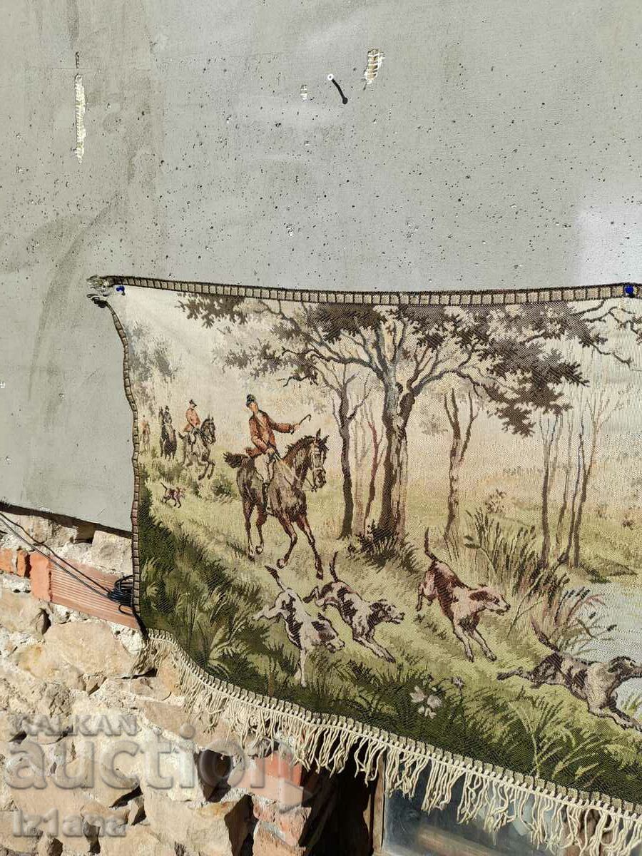 Auction An old hacker, wall cover Auction An old hacker, wall cover