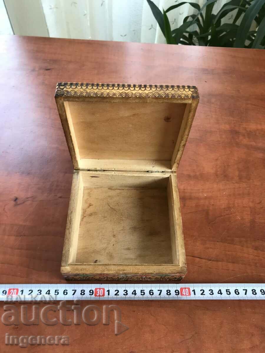 BOX WOOD PAINTED SQUARE ANTIQUE with price 9.00 BGN | € 4.60 BOX WOOD PAINTED SQUARE ANTIQUE with price 9.00 BGN | € 4.60