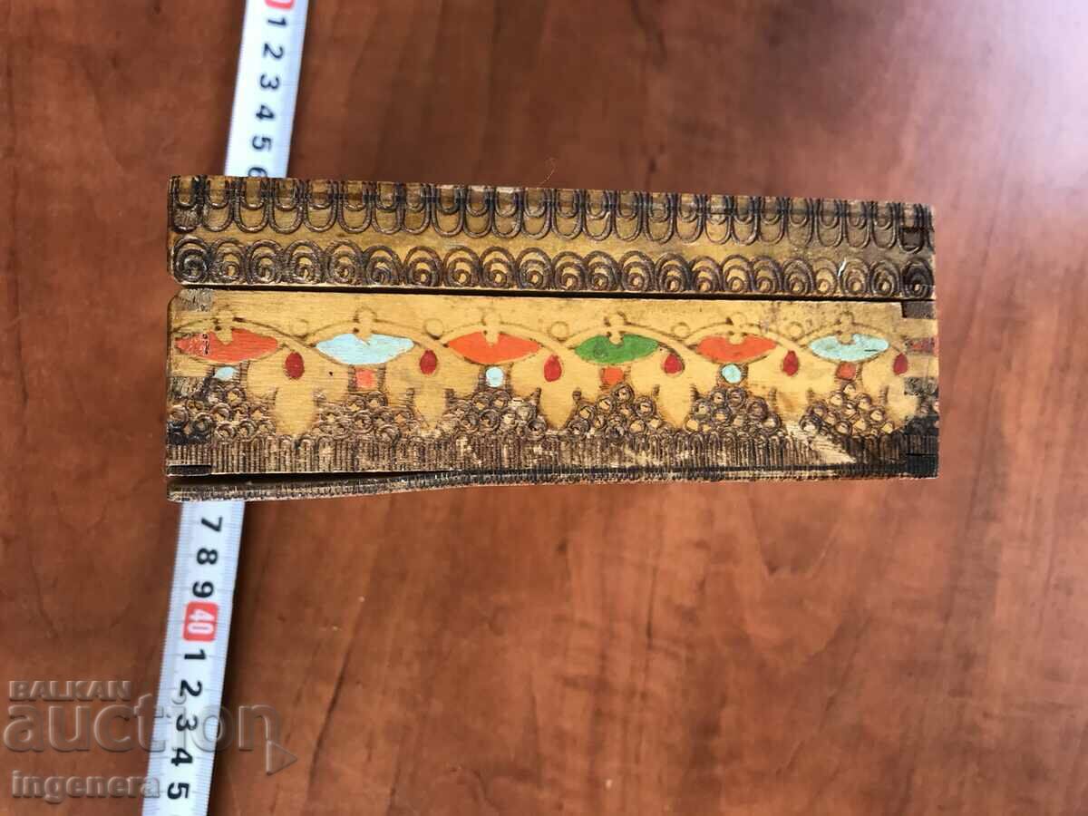 Delivery of BOX WOOD PAINTED SQUARE ANTIQUE Delivery of BOX WOOD PAINTED SQUARE ANTIQUE