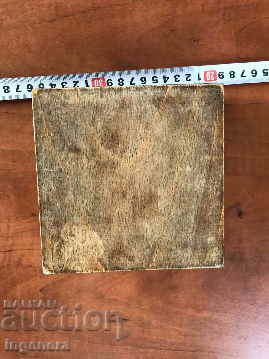 BOX WOOD PAINTED SQUARE ANTIQUE - 6 BOX WOOD PAINTED SQUARE ANTIQUE - 6