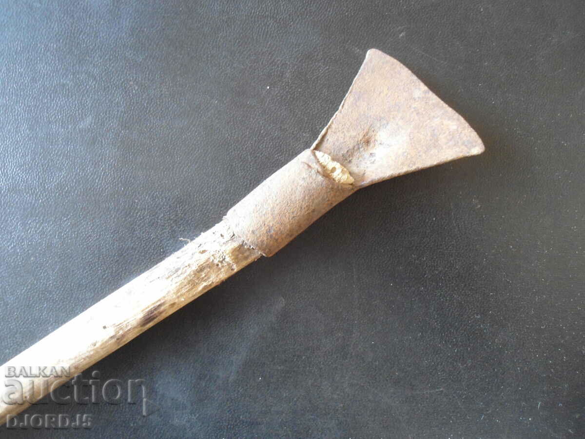 Old tool with price 3.00 BGN | € 1.53