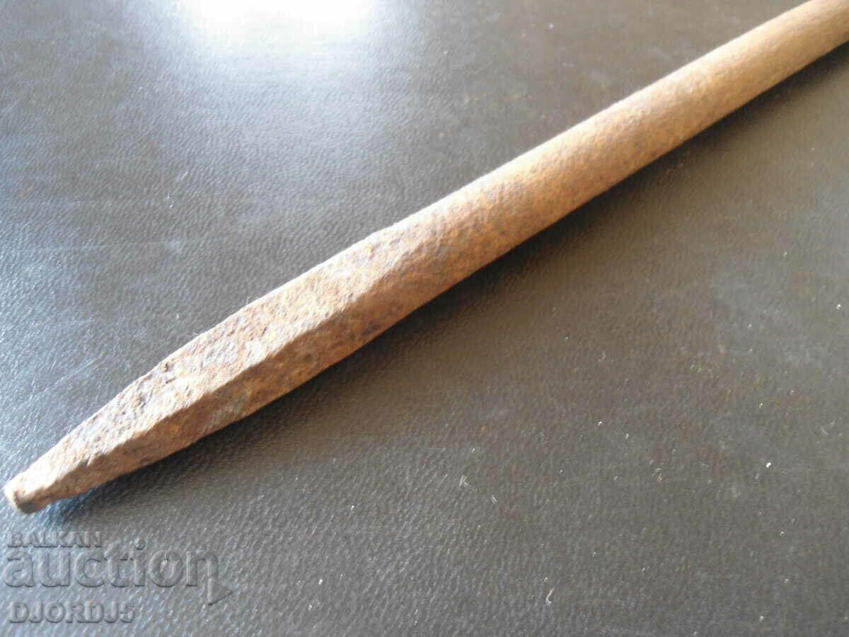 Auction Old drill, chipping Auction Old drill, chipping