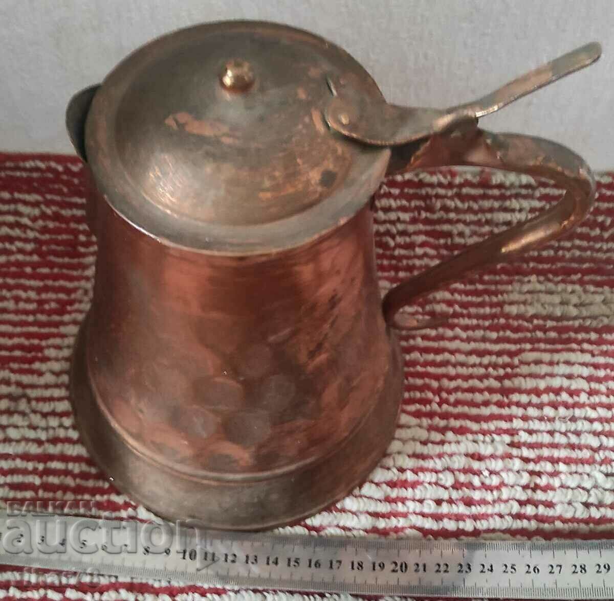 Delivery of a copper vessel