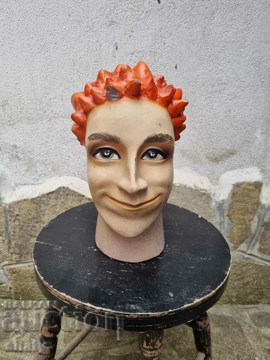 Figure head. Statue