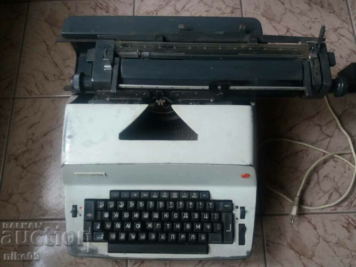 Mașină de scris Olympia International