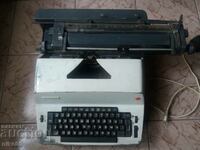 Typewriter Olympia International