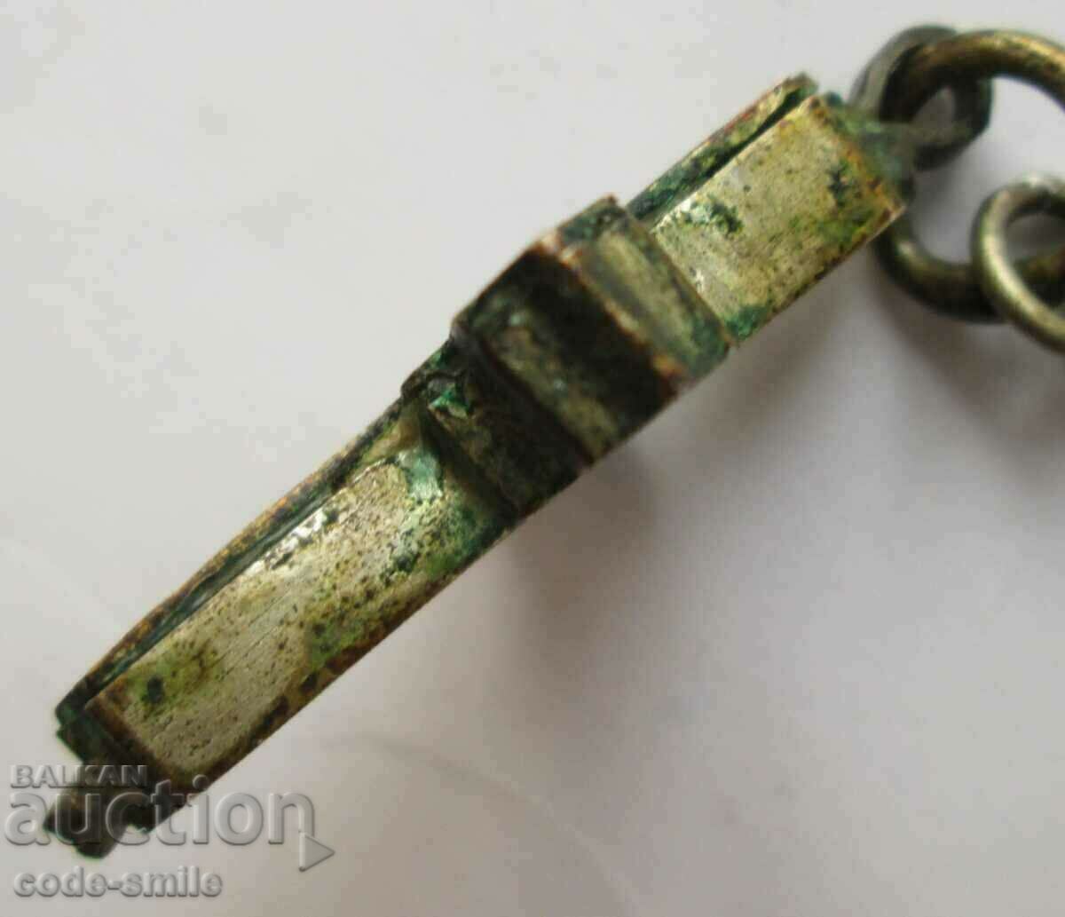 Old Revival Opening Cross and Chain Silver Cut - 6 Old Revival Opening Cross and Chain Silver Cut - 6