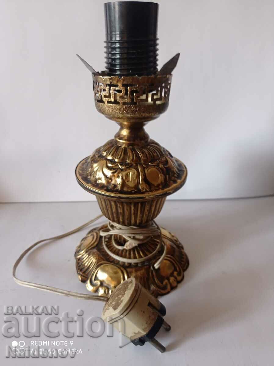 Επιτραπέζιο μπρούτζινο φωτιστικό νύχτας