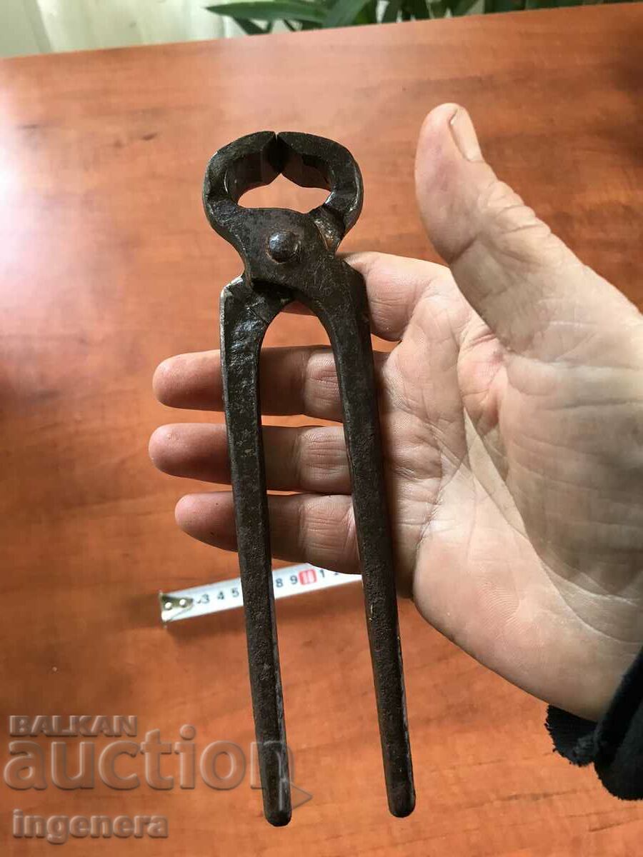 TILE PLIERS FORGED TOOL FROM SOCA