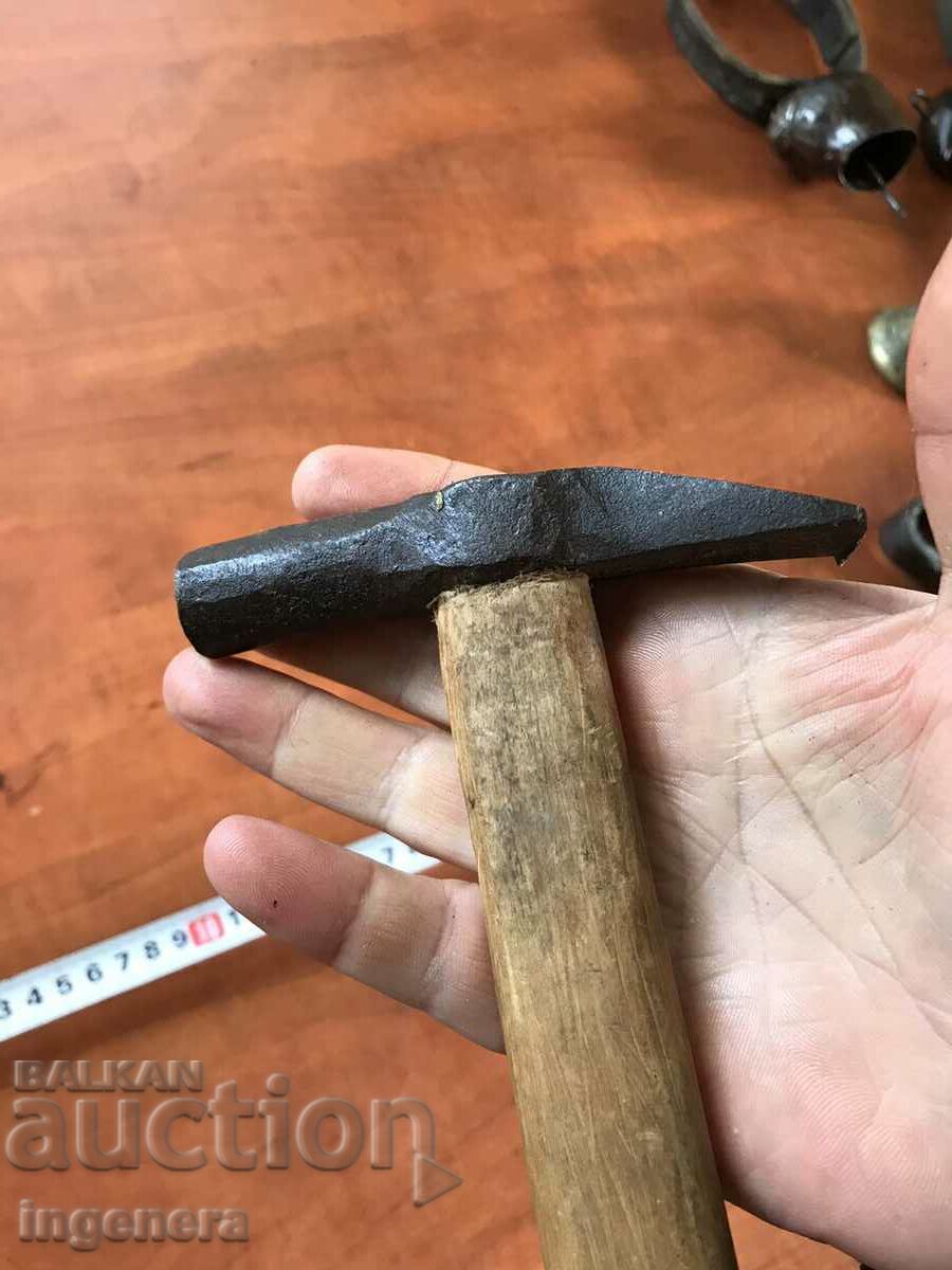 Delivery of HAMMER HAMMER OLD TOOL-250 GR Delivery of HAMMER HAMMER OLD TOOL-250 GR