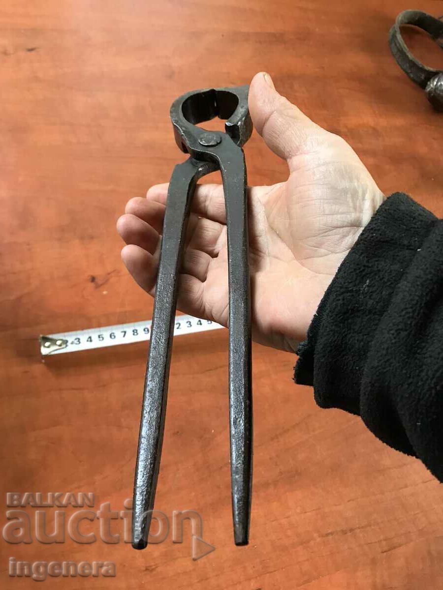TILE FORGED PLIERS LARGE TOOL HORSE PLIERS