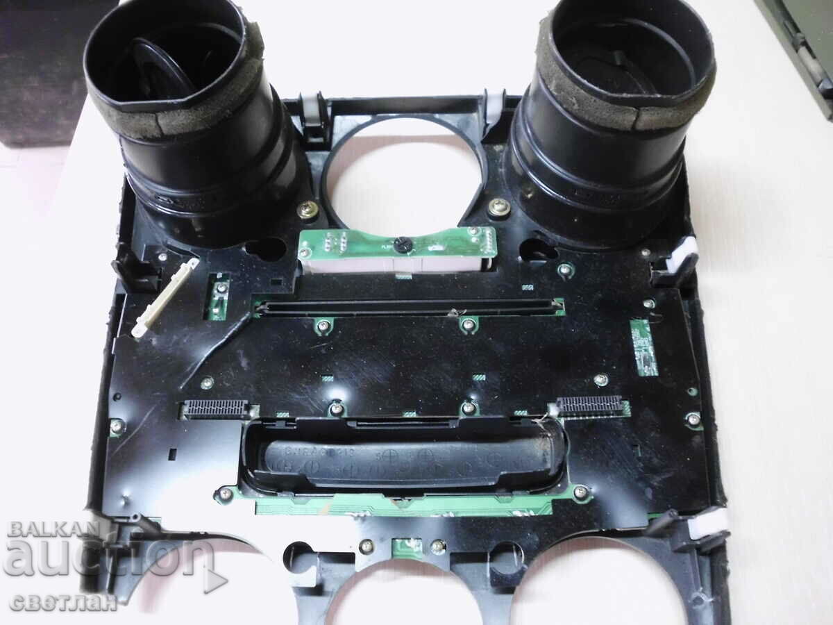 PLONDA DE BORD AUTO cu preț 12.00 BGN | € 6.14