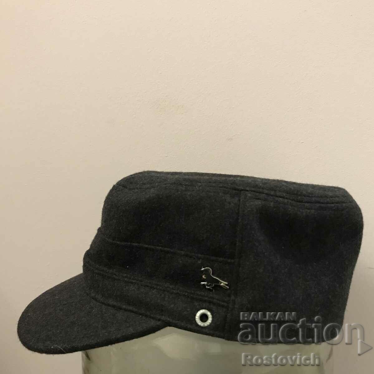 Modern amusement hat (raven black)