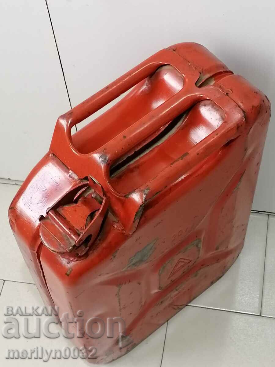 Livrarea Canistra ruseasca 20 litri pentru combustibil URSS anii '60 real soc