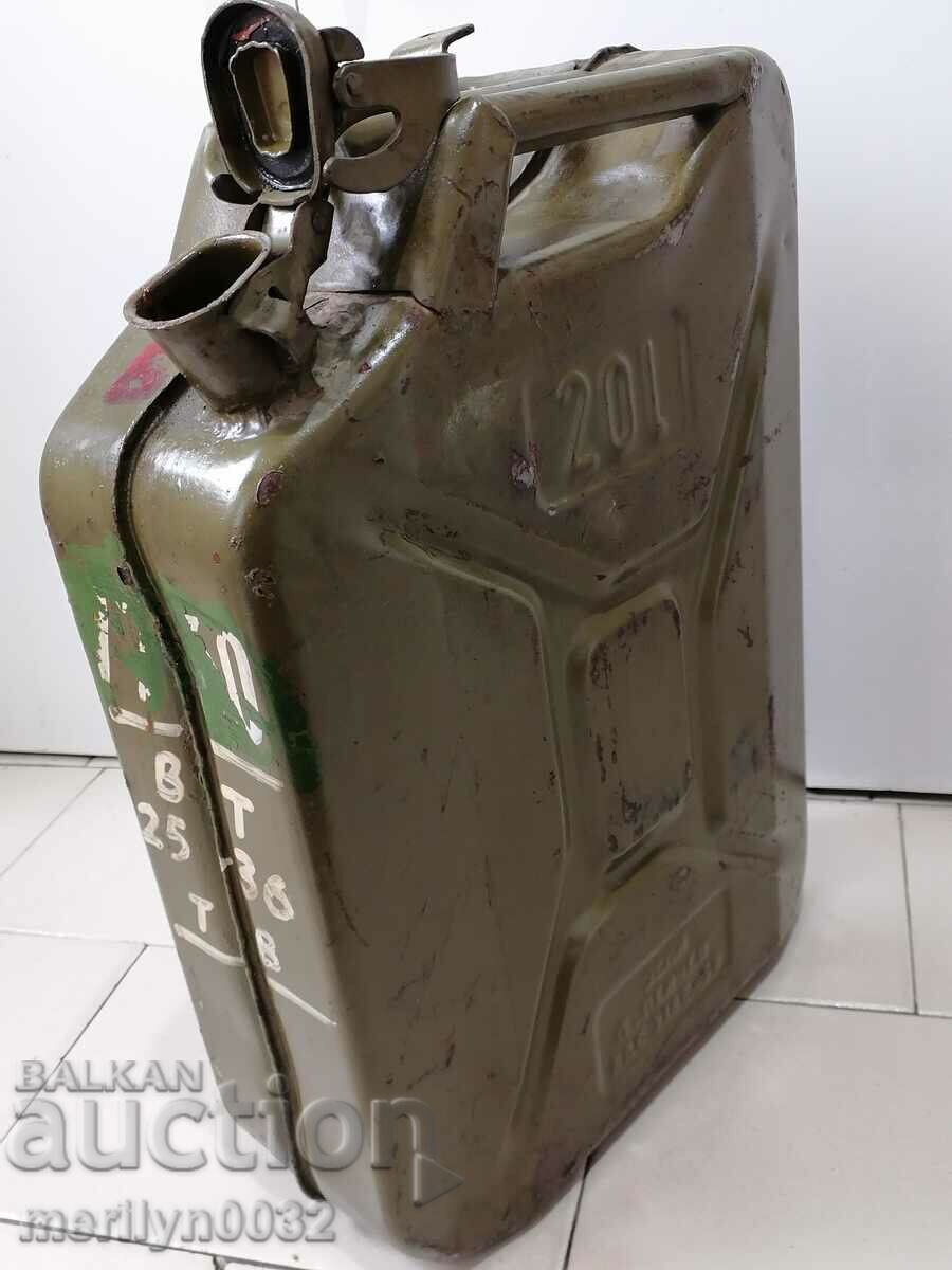 Tub de combustibil rusesc 20 litri NRB 70s real social - 7 Tub de combustibil rusesc 20 litri NRB 70s real social - 7