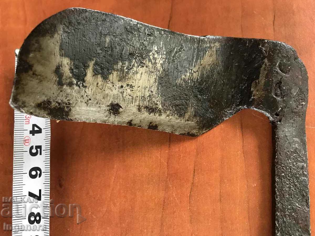 KNIFE INSTRUMENT FOR TRIMING THE HOOF OF A DONKEY with price 19.00 BGN | € 9.71