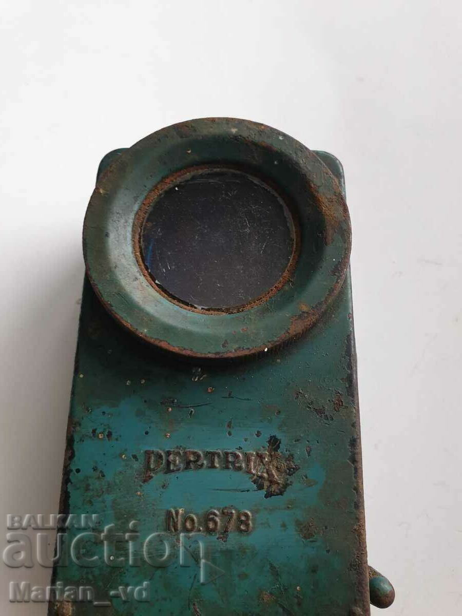 Δημοπρασία Σπάνιος γερμανικός φανός σηματοδότησης PERTRIX N 678 Β' Παγκόσμιου Πολέμου Δημοπρασία Σπάνιος γερμανικός φανός σηματοδότησης PERTRIX N 678 Β' Παγκόσμιου Πολέμου