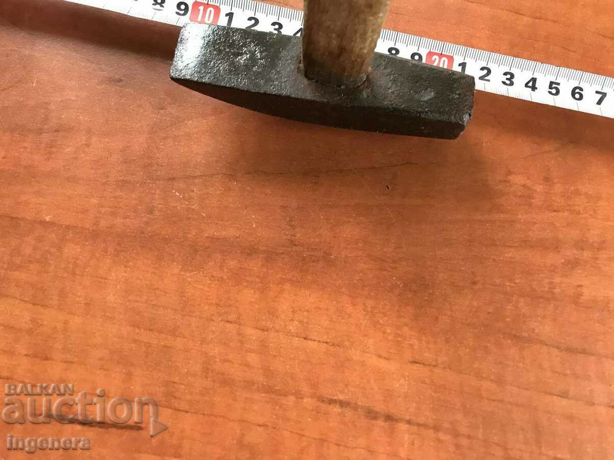Auction HAMMER HAMMER OLD TOOL-400 GR Auction HAMMER HAMMER OLD TOOL-400 GR