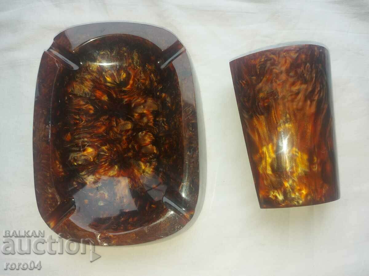 Delivery of KATALIN - BAKELITE - AMBER