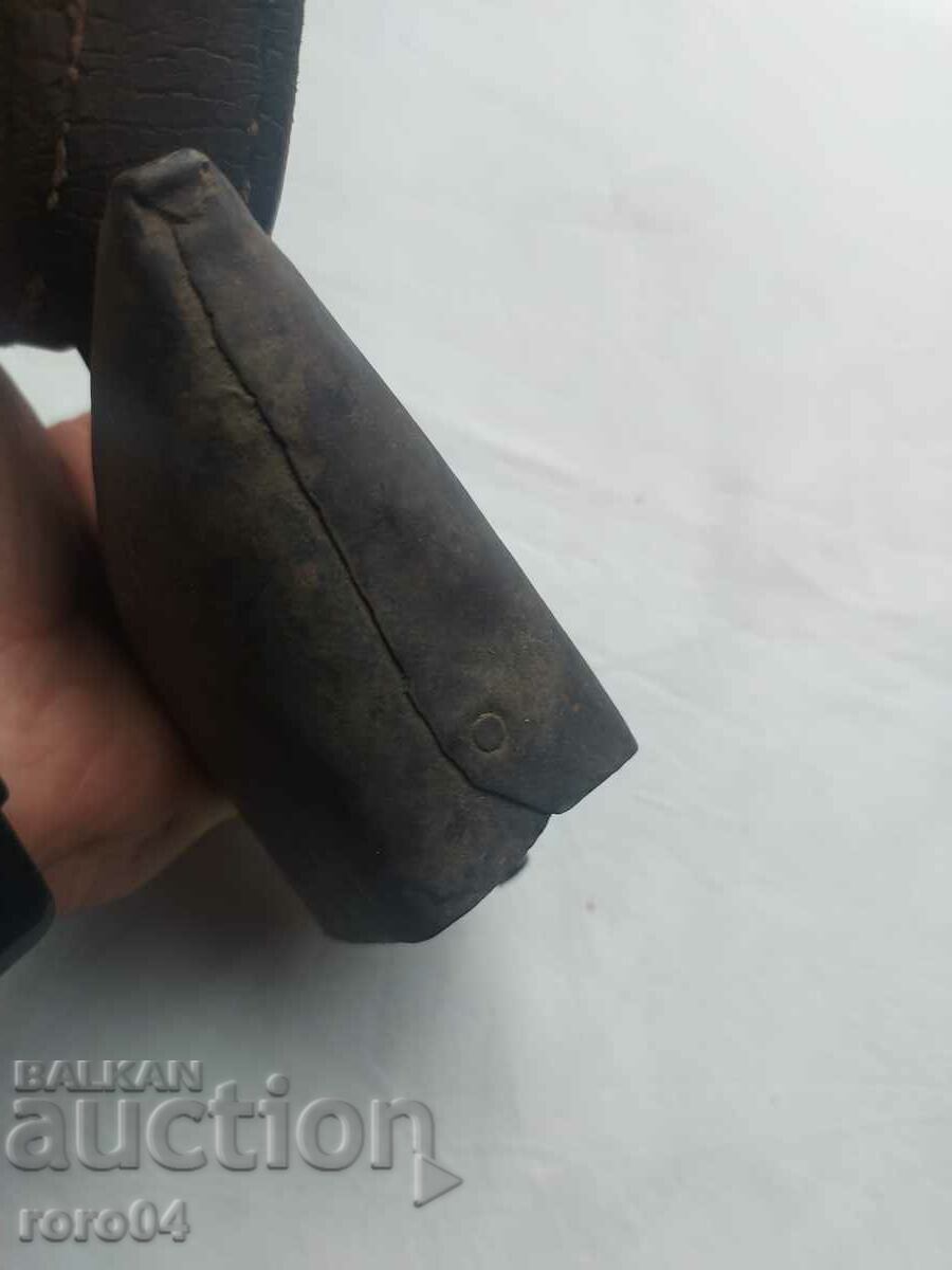 Auction  GIRL - CHAN - THUMBELLEK