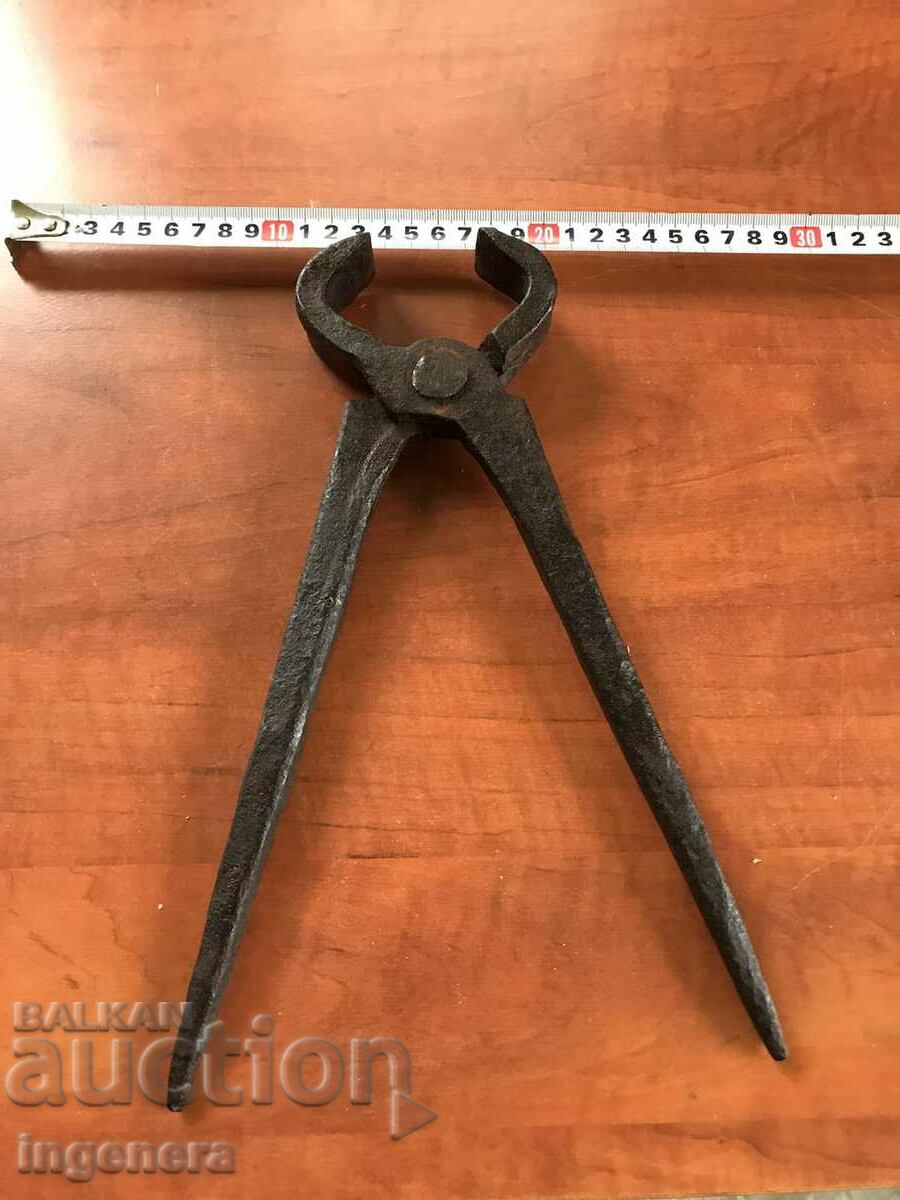 TILE FORGED PLIERS LARGE TOOL HORSE PLIERS - 6 TILE FORGED PLIERS LARGE TOOL HORSE PLIERS - 6