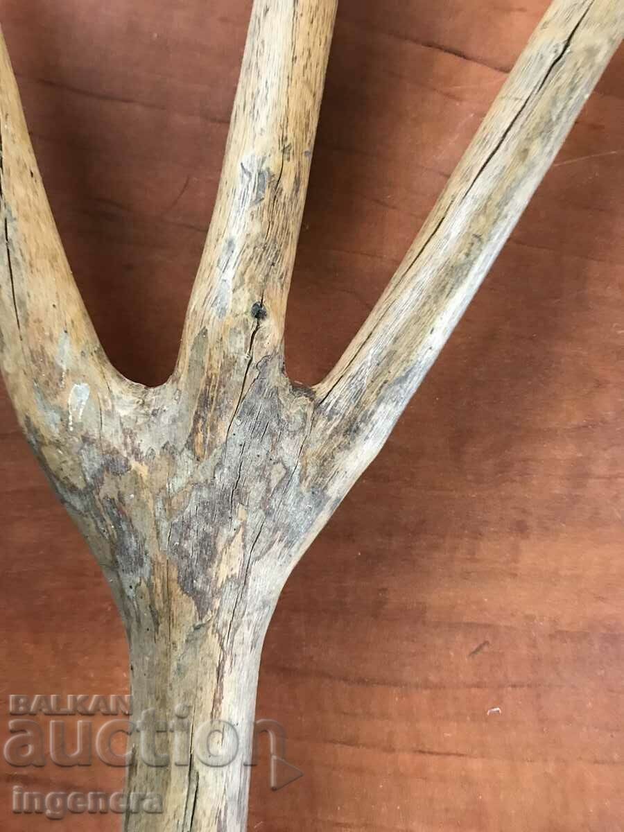 VILLA THREE-HORNED HARDWARE TRIDEN SELF-KNOVED SNAP with price 38.00 BGN | € 19.43 VILLA THREE-HORNED HARDWARE TRIDEN SELF-KNOVED SNAP with price 38.00 BGN | € 19.43