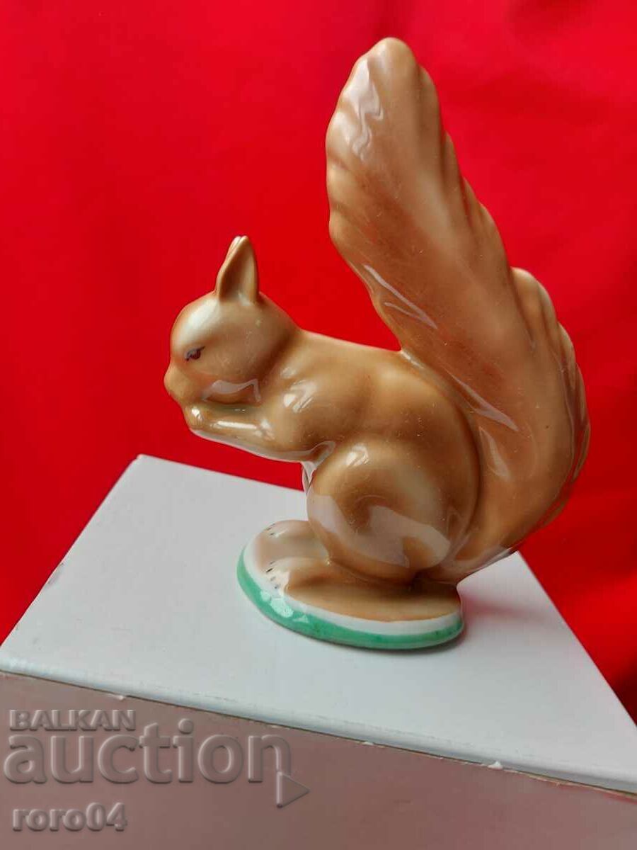 SOC. NRB PORCELAIN - 6 SOC. NRB PORCELAIN - 6