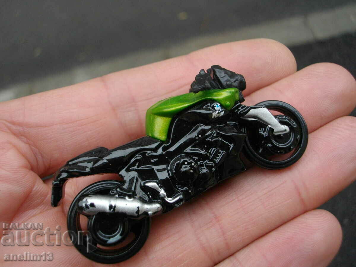 Παράδοση ΜΕΤΑΛΛΙΚΟ ΠΑΙΧΝΙΔΙ ΜΟΤΟΣΥΚΛΕΤΑ BMW