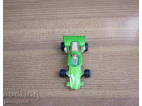 Veche mașină de jucărie din metal formula 1 lotus climax F1