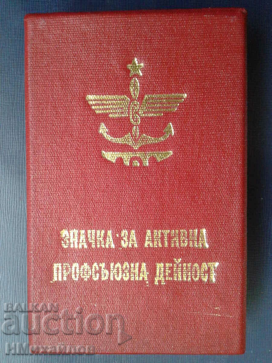 Insigna - Citiți descrierea. Insigna - Citiți descrierea.