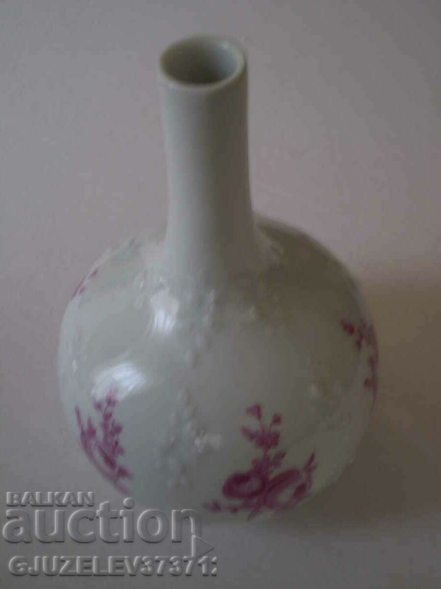 Old Vintage Porcelain Vase Rare Find Wallendorf W1764G - 6 Old Vintage Porcelain Vase Rare Find Wallendorf W1764G - 6
