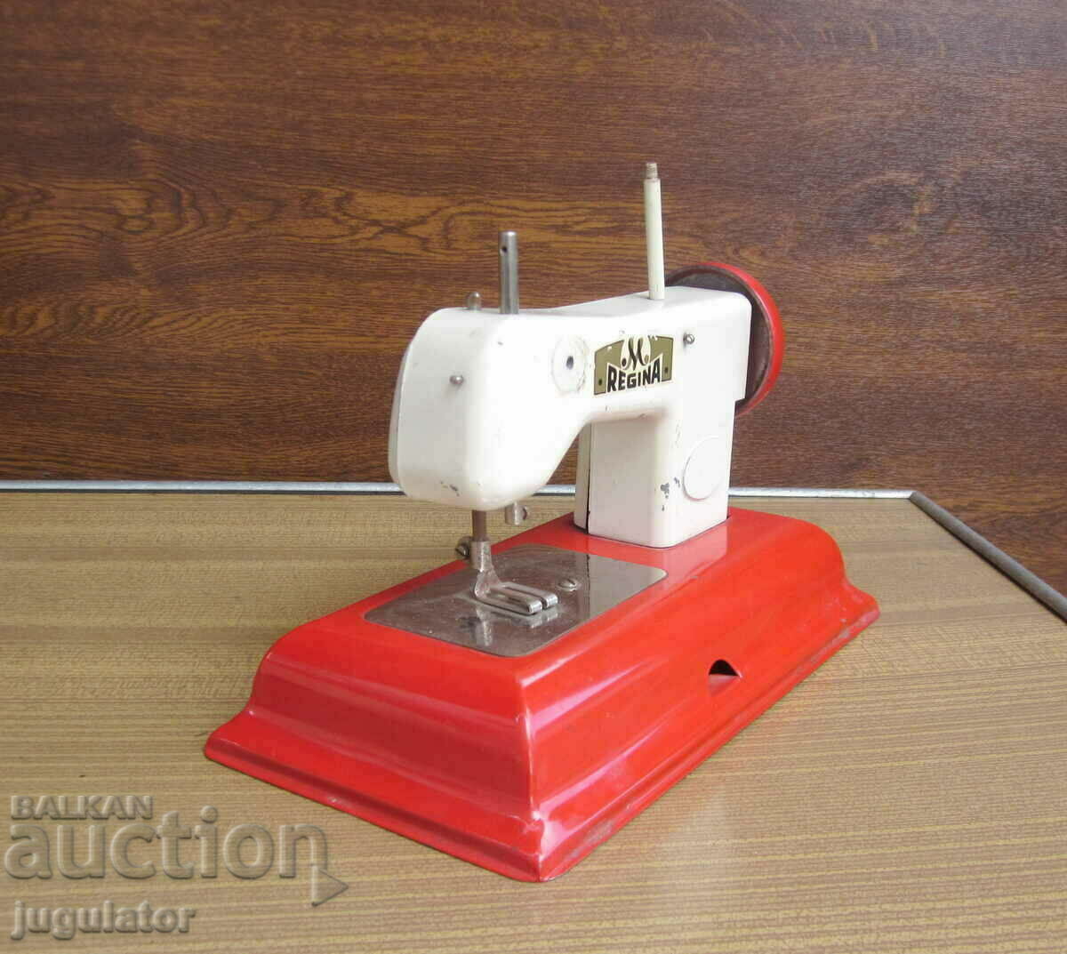 παλιά μηχανική ραπτομηχανή παιχνιδιών λαμαρίνας με τιμή 25.00 BGN | € 12.78 παλιά μηχανική ραπτομηχανή παιχνιδιών λαμαρίνας με τιμή 25.00 BGN | € 12.78