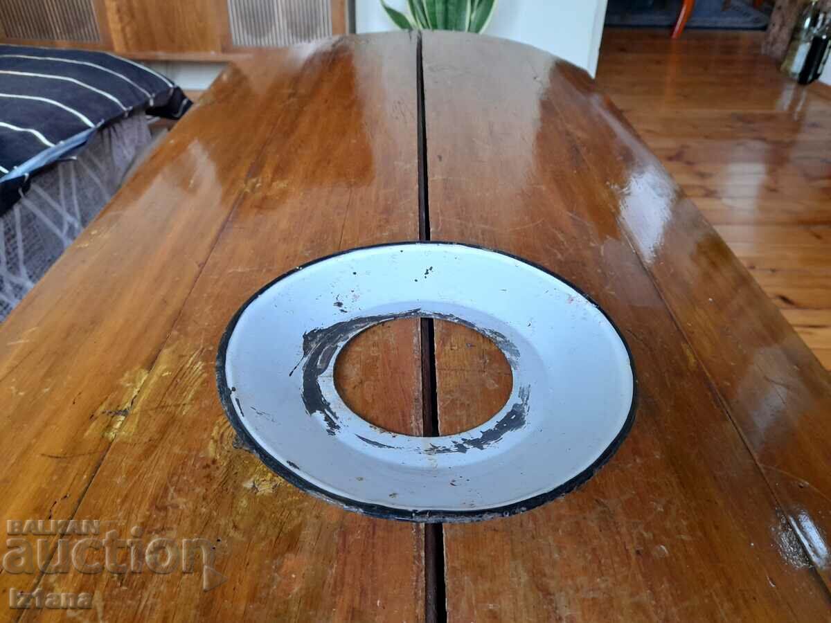 Old enamelled lamp reflector with price 10.00 BGN | € 5.11 Old enamelled lamp reflector with price 10.00 BGN | € 5.11