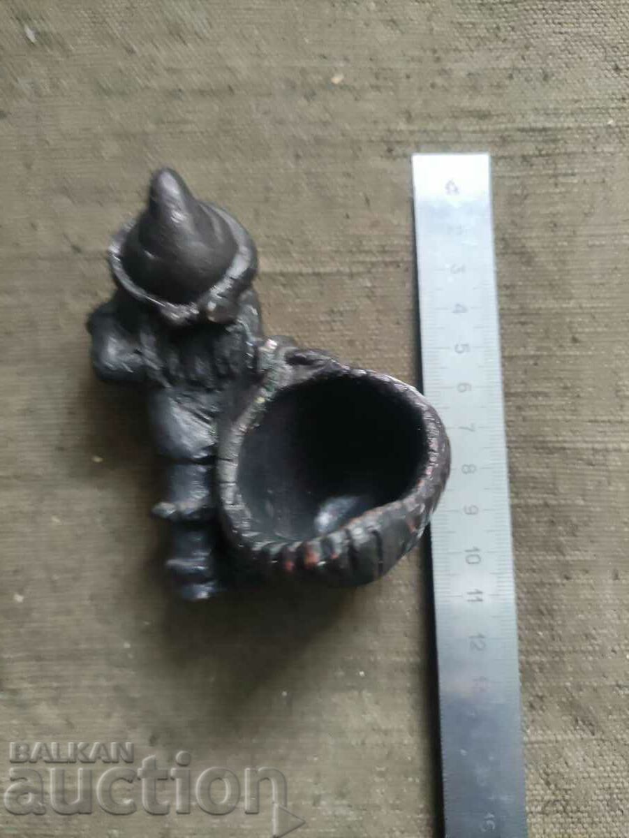 Auction  Metal, copper figurine