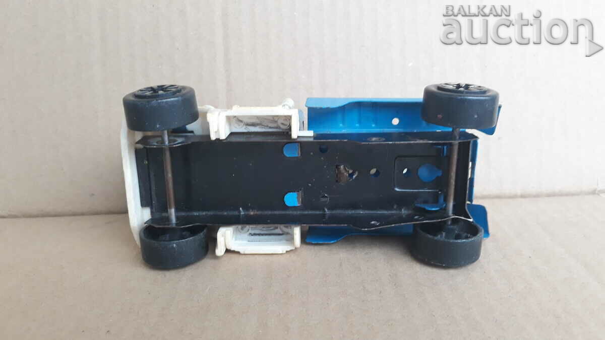 Delivery of metal cameo tin toy 70s Delivery of metal cameo tin toy 70s