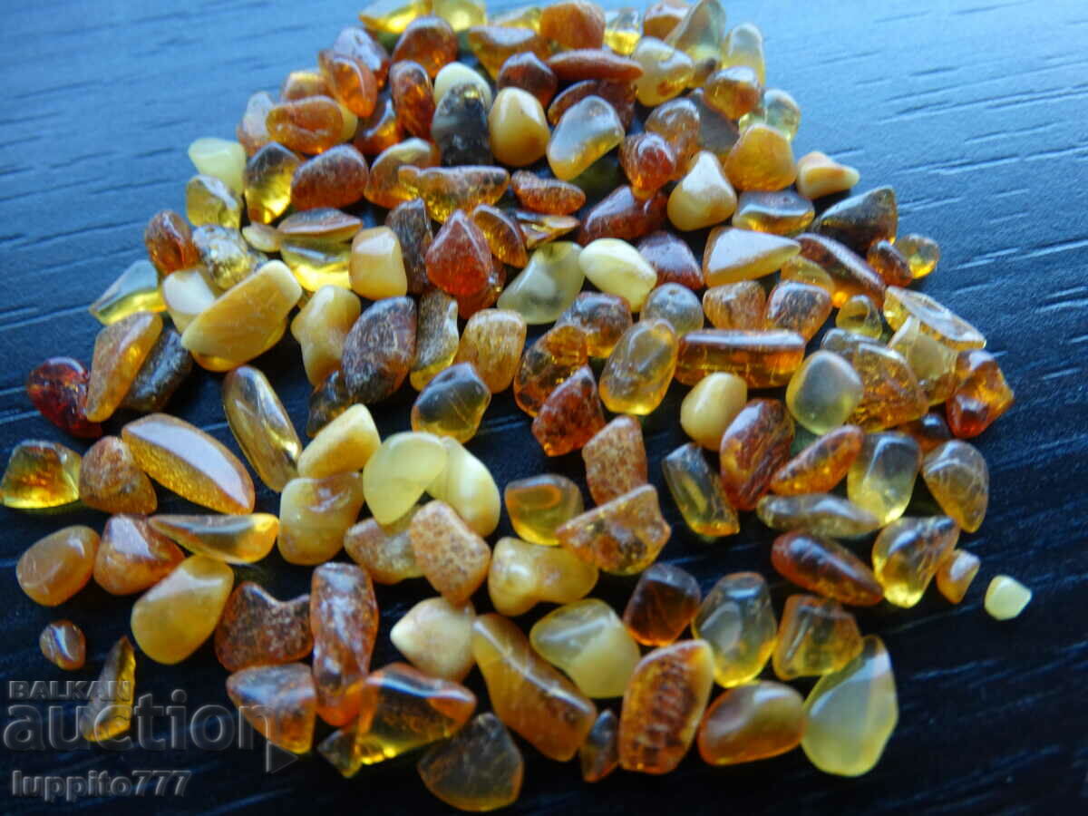 Delivery of 34.50 ct natural Baltic amber lot 100+ Delivery of 34.50 ct natural Baltic amber lot 100+