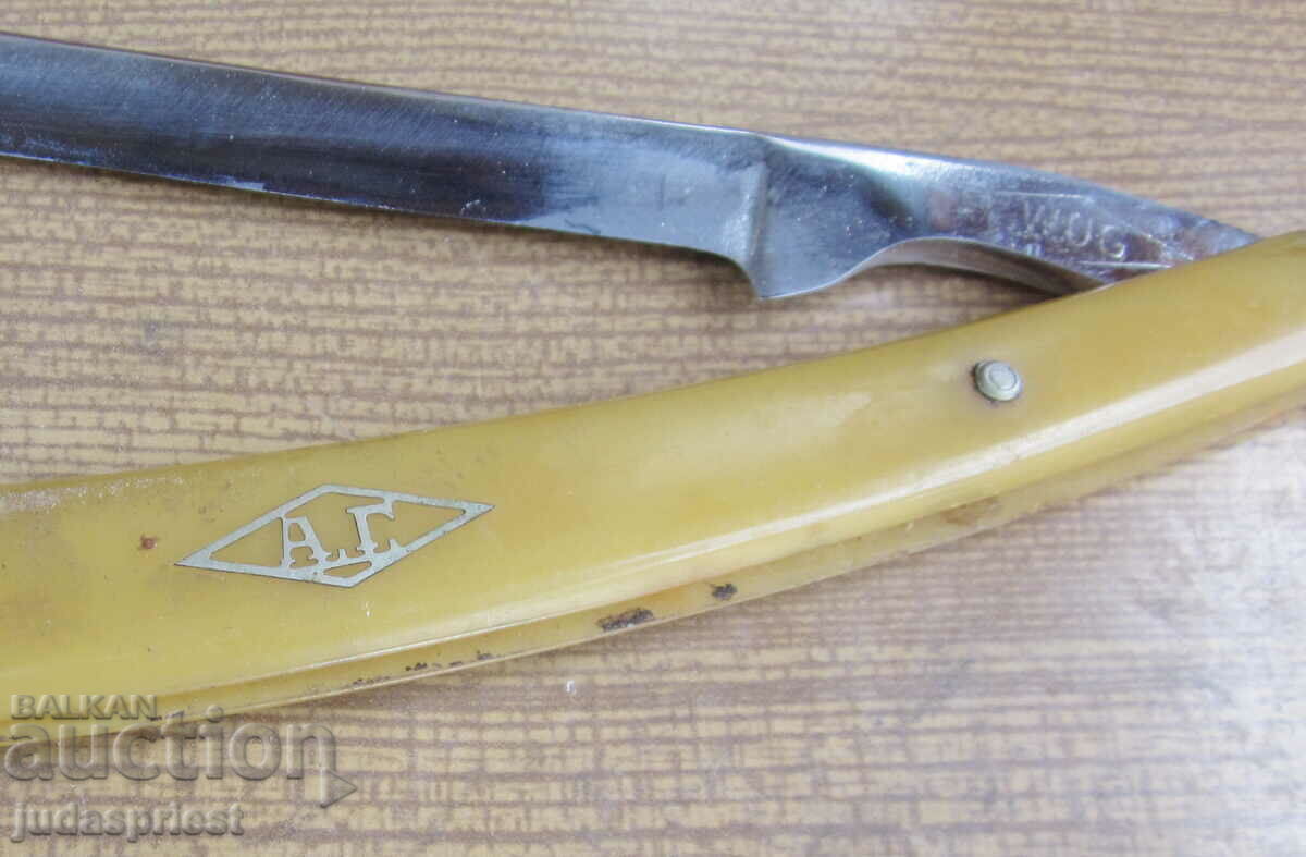 Auction authentic old vintage German WUG razor Auction authentic old vintage German WUG razor