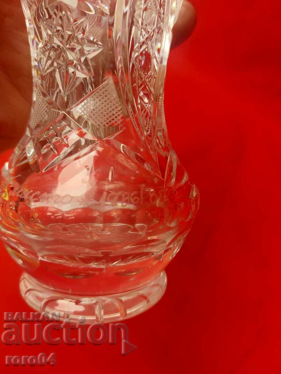 CRYSTAL VASE - BFS - 1986 / 87 - 7 CRYSTAL VASE - BFS - 1986 / 87 - 7