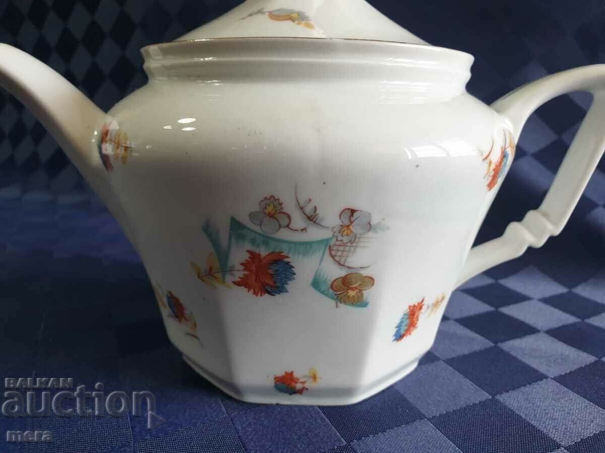Porcelain German teapot with price 35.00 BGN | € 17.90