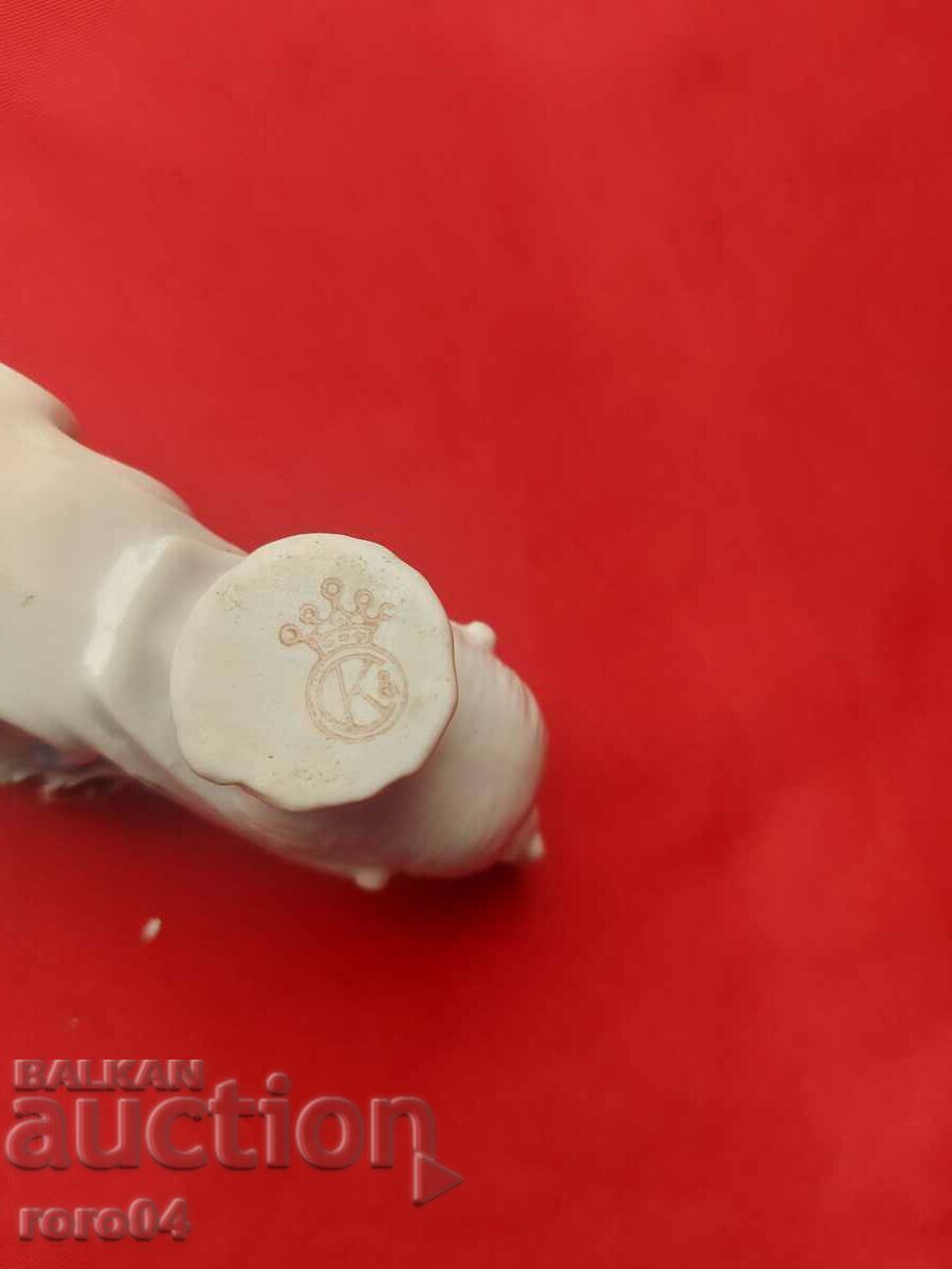 PORCELAIN ROOSTER - MARKED - 6 PORCELAIN ROOSTER - MARKED - 6
