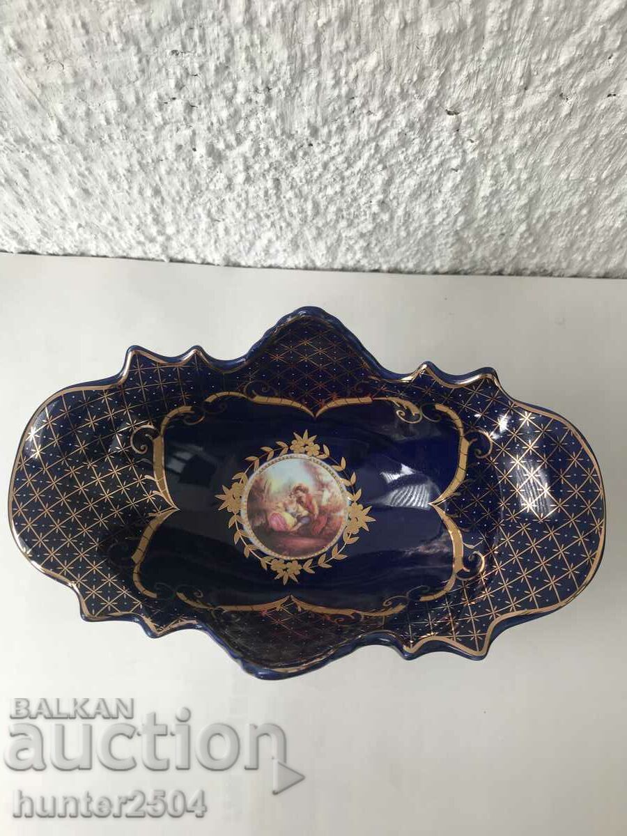 Bol, cutie de bomboane-18/10/10cm, Japonia cu preț 49.95 BGN | € 25.54 Bol, cutie de bomboane-18/10/10cm, Japonia cu preț 49.95 BGN | € 25.54