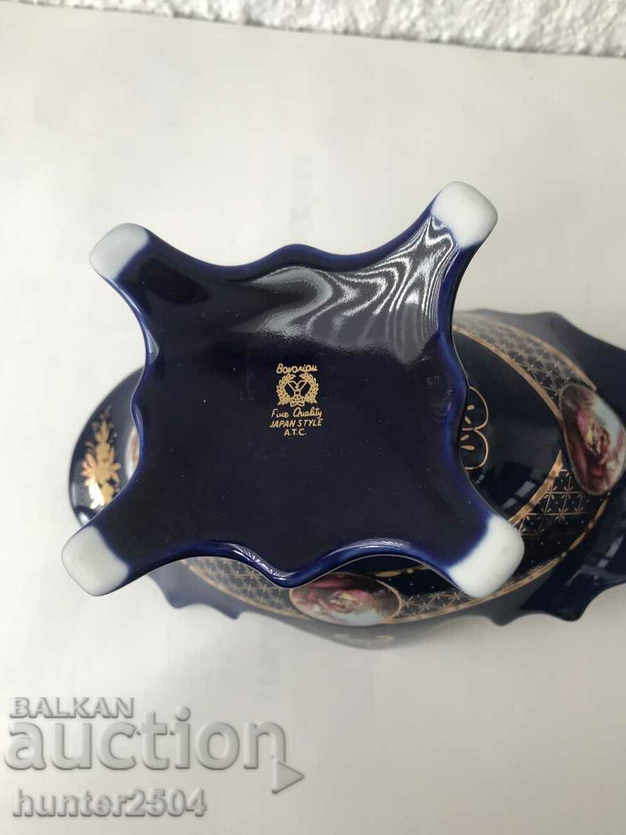 Livrarea Bol, cutie de bomboane-18/10/10cm, Japonia Livrarea Bol, cutie de bomboane-18/10/10cm, Japonia