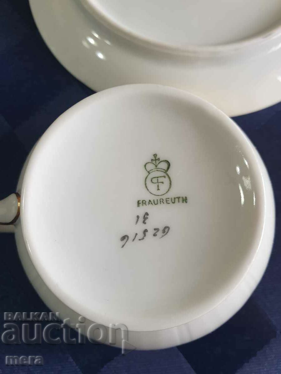 Delivery of Porcelain coffee and tea set