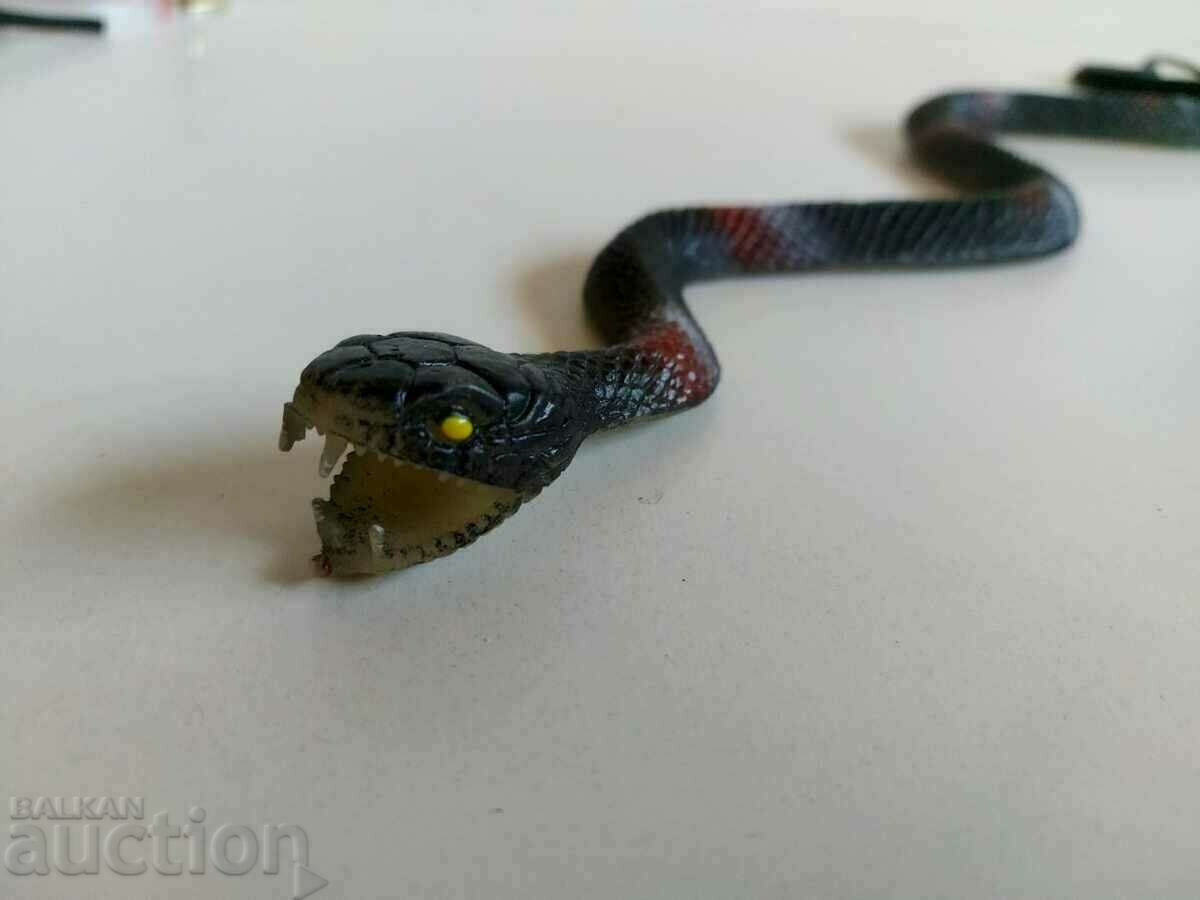 SOC CHILDREN'S RUBBER TOY SNAKE