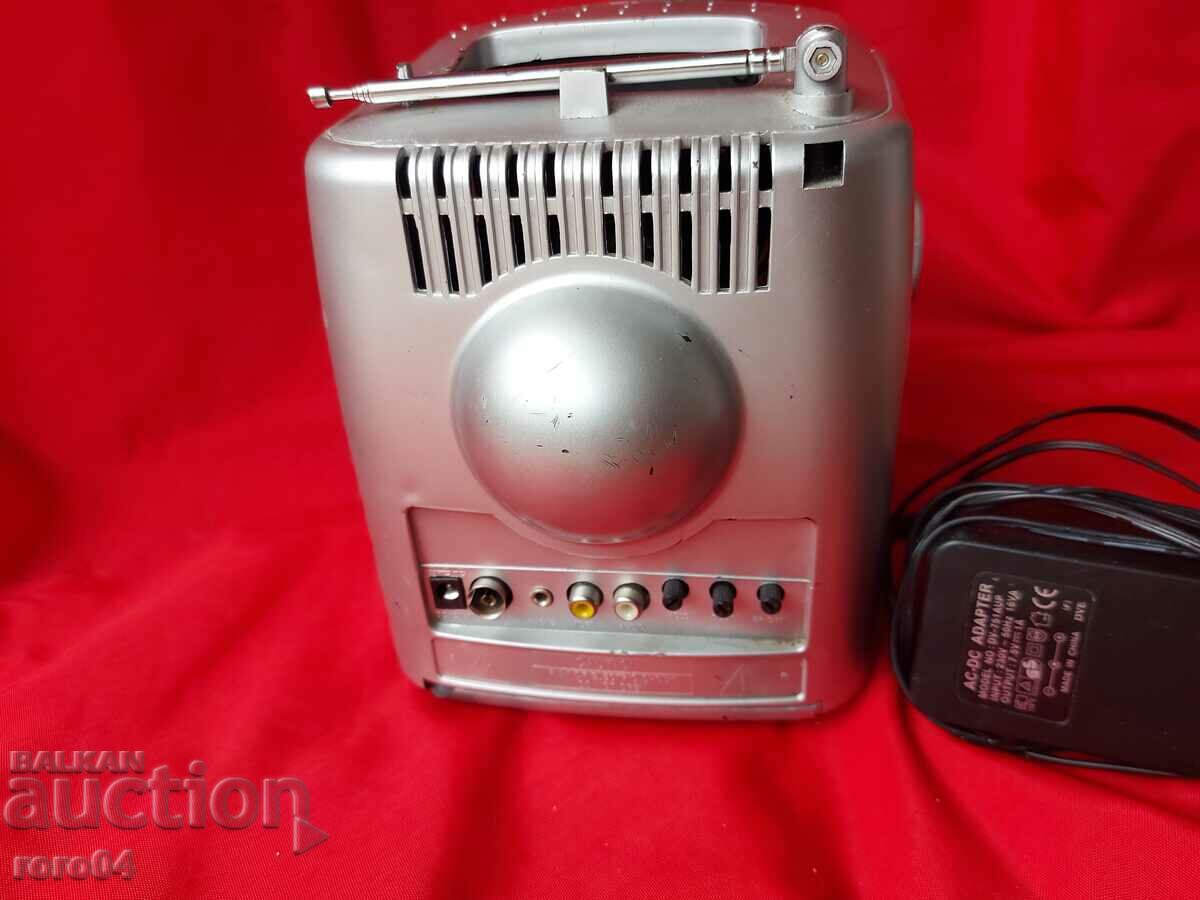 TV - RADIO - EVERYTHING WORKS. - 5 TV - RADIO - EVERYTHING WORKS. - 5