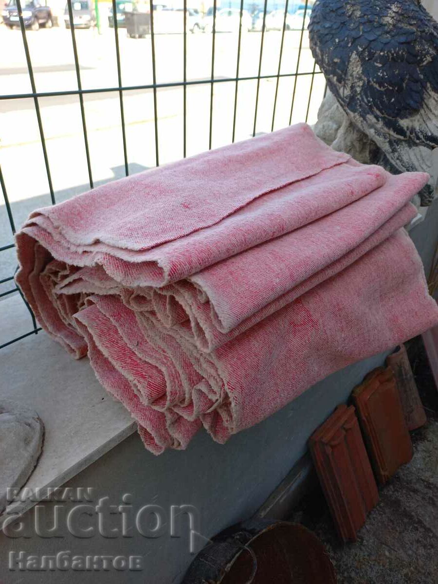 СТАР ВЪЛНЕН ПЛАТ ТОП НОСИЯ РЯДЪК с цена 400.00 лв. | € 204.52 СТАР ВЪЛНЕН ПЛАТ ТОП НОСИЯ РЯДЪК с цена 400.00 лв. | € 204.52