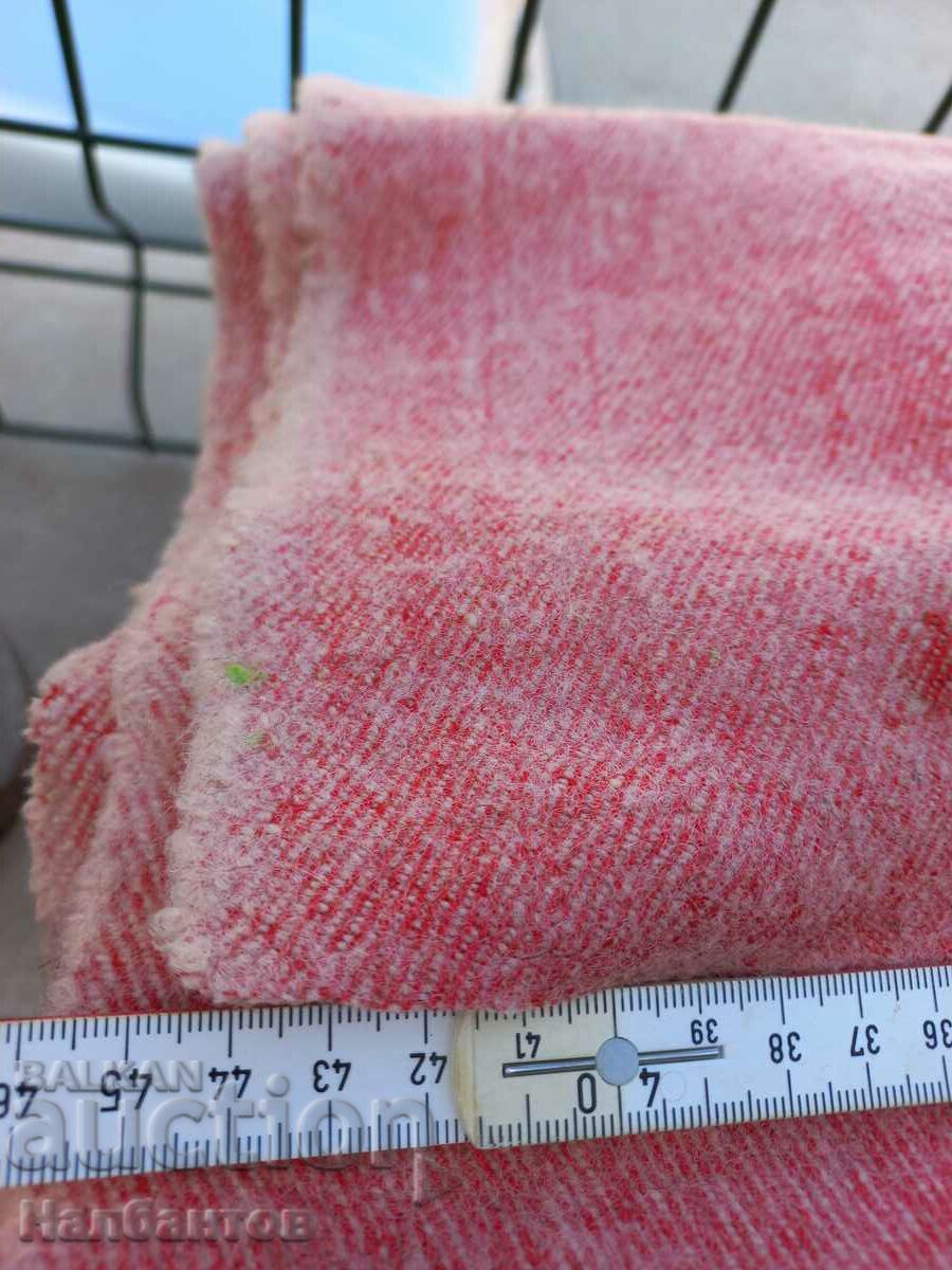 Доставка на СТАР ВЪЛНЕН ПЛАТ ТОП НОСИЯ РЯДЪК Доставка на СТАР ВЪЛНЕН ПЛАТ ТОП НОСИЯ РЯДЪК