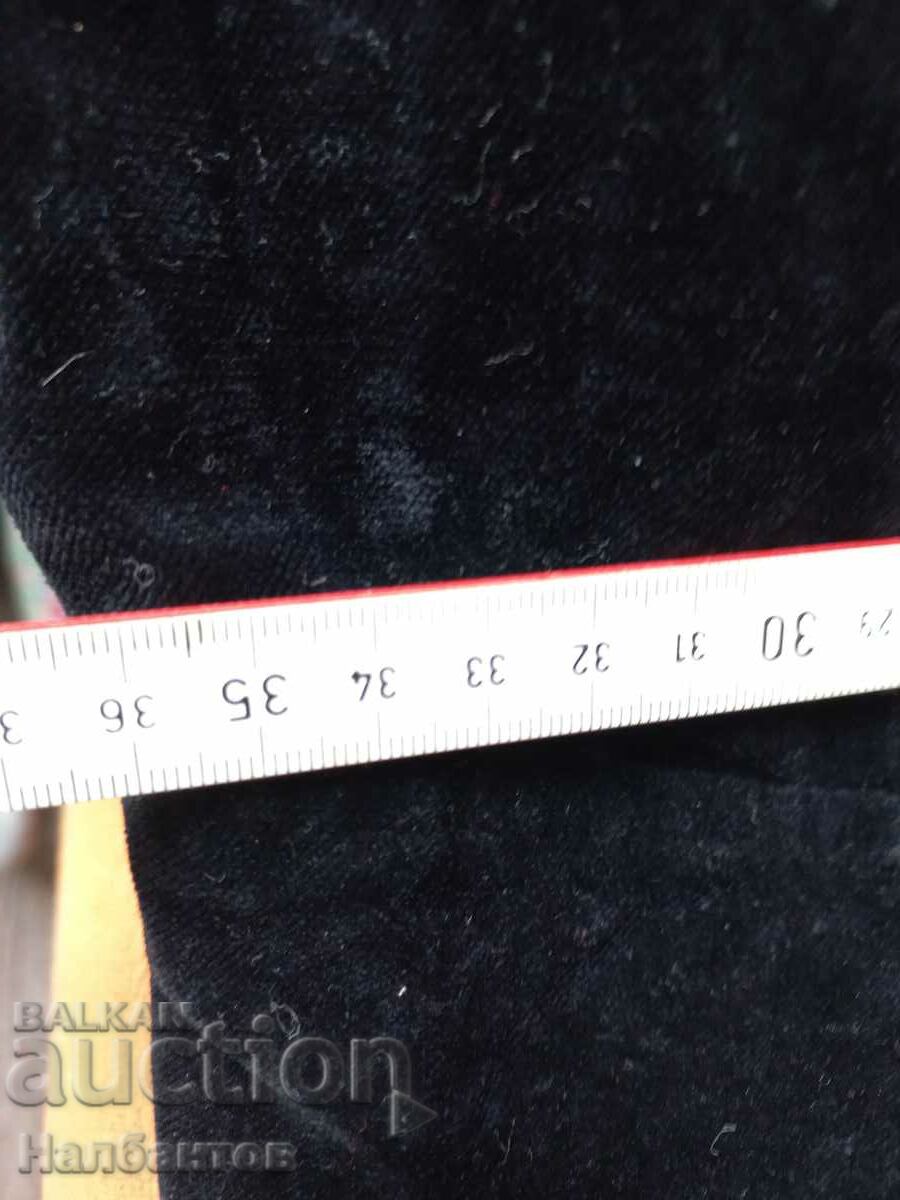 Delivery of OLD VELVET TOWN DRESS WORN Delivery of OLD VELVET TOWN DRESS WORN