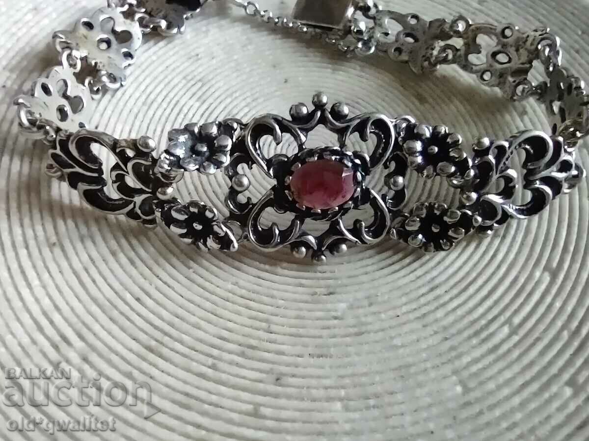 GORGEOUS jewelry BRACELET, Silver est. Garnet - 7