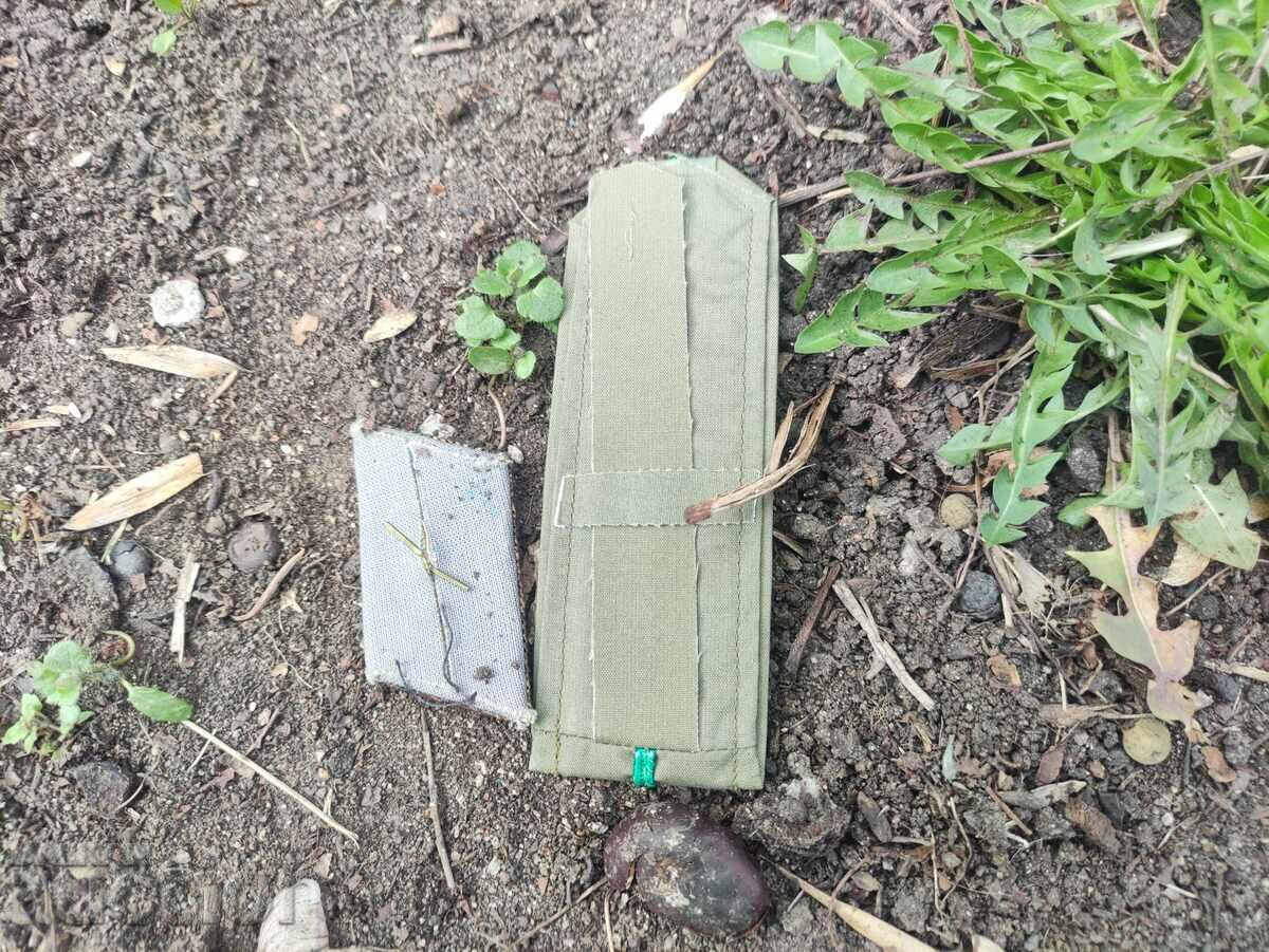 Epaulet and cockerel Border troops with price 50.00 BGN | € 25.56 Epaulet and cockerel Border troops with price 50.00 BGN | € 25.56